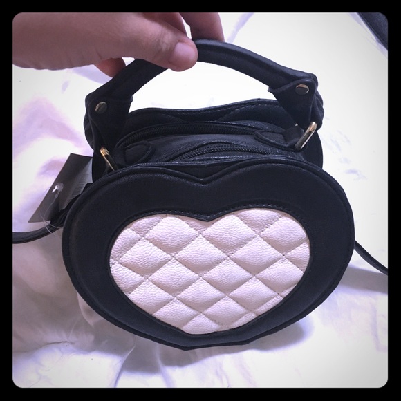 LUV BETSEY by Betsey Johnson Novelty Heart Cross - Picture 1 of 8